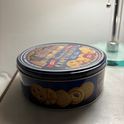 Storage tin for cookies like new from Denmark
