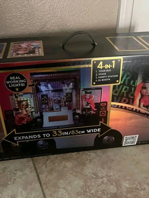 Rainbow World Tour Bus & Stage new with accessories and lights
