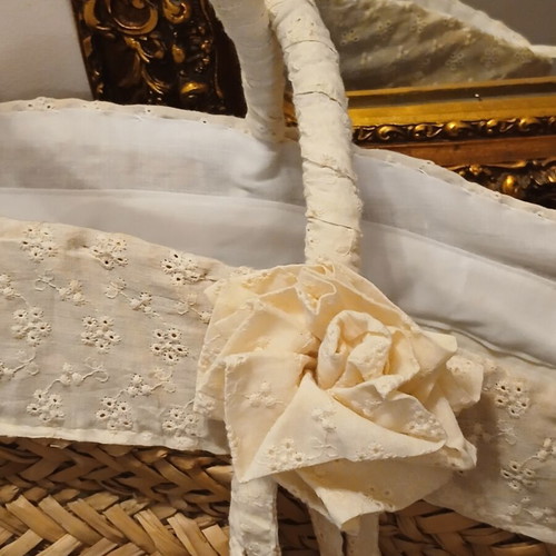 Straw shoulder bag new, beige, large with lace and fabric flower