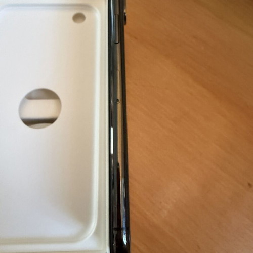 Apple iPhone X 64GB like new, black, graffiti