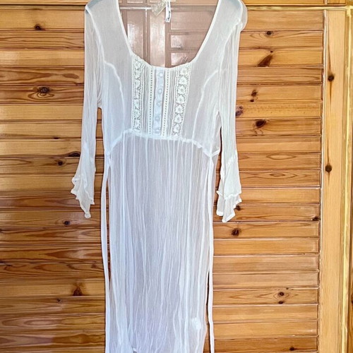 Caftan new, size medium, white