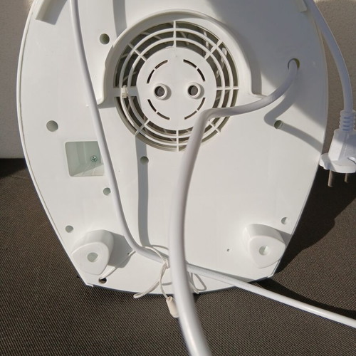 IQ Bathroom Heater IP21 Wall Mounted 2000W like new