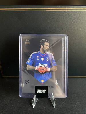 Gianluigi Buffon TTF /35 football card