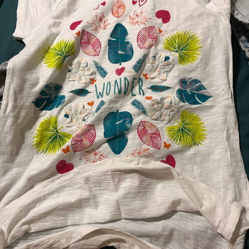 T-shirt used, short sleeve, white and pink, size S