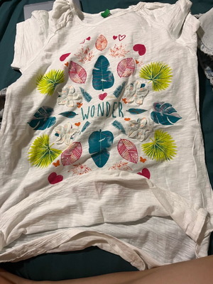 T-shirt used, short sleeve, white and pink, size S