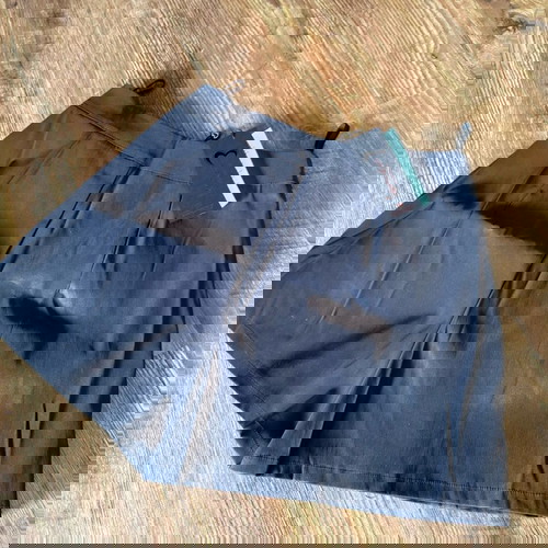 Γυναικεία φούστα - σορτς medium