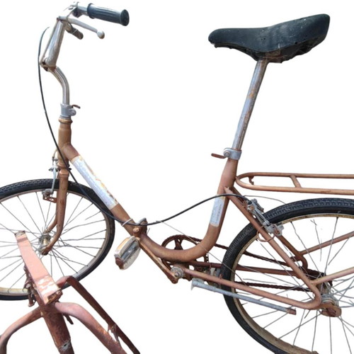 Vintage bicycle used, red mountain type