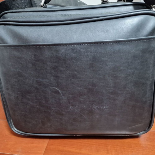 Addison laptop bag like new, black