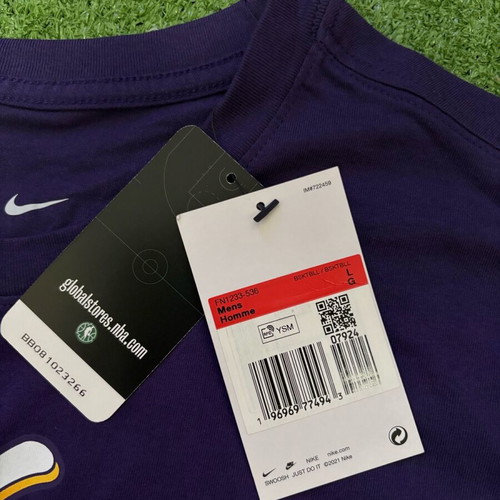 Nike Devin Booker Tee new, size Large, purple
