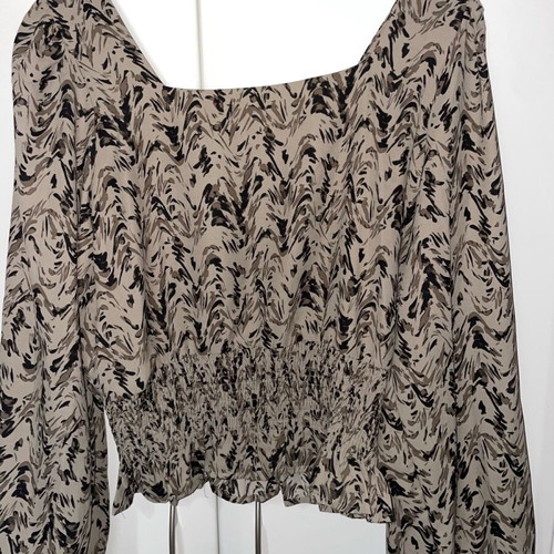 Top with elastic Rut & Circle like new