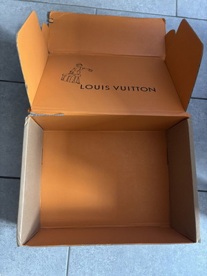 Αυθεντικό εξωτερικό κουτί αποστολής Louis Vuitton, 41×31×15 εκ.