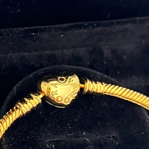 Pandora original bracelet with snake chain and heart clasp 14K gold plated size 19cm like new
