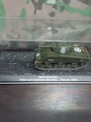 M4A3 Sherman tank model 1:72 DeAgostini Altaya