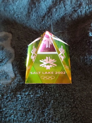 Crystal pyramid souvenir Olympics Salt Lake City 2002 new