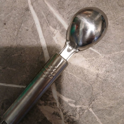 Scoop used, like new