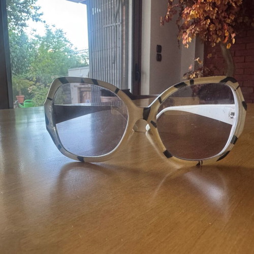 Betty Grable Oversized Zebra Sunglasses made in Italy like new