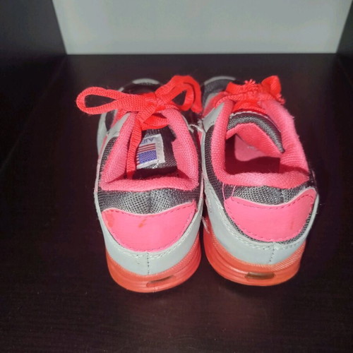 Παιδικά παπούτσια Nike αθλητικά σαν καινούργια, νούμερο 28, πολύχρωμα