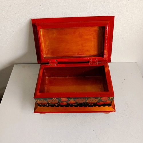 Wooden jewelry box used, hand-painted