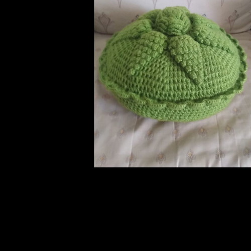 Handmade knitted pillows
