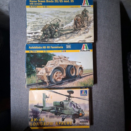WW2 plastic models new, set of 3 kits