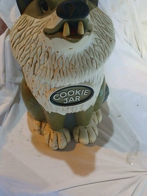 Cookie jar used, wolf with batteries that makes sound