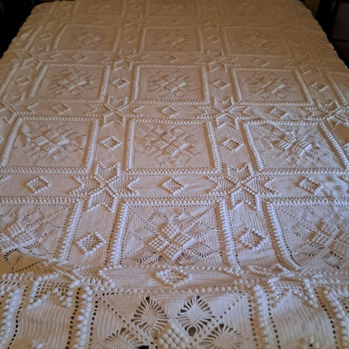 Handmade double bed blanket with two pillowcases, white crochet