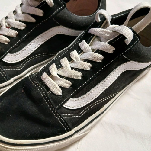 Vans athletic shoes size 37 like new, black unisex