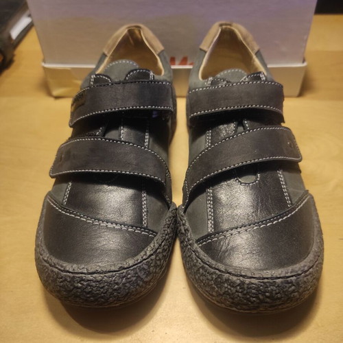 Mouger kids shoes size 28 like new, black and gray
