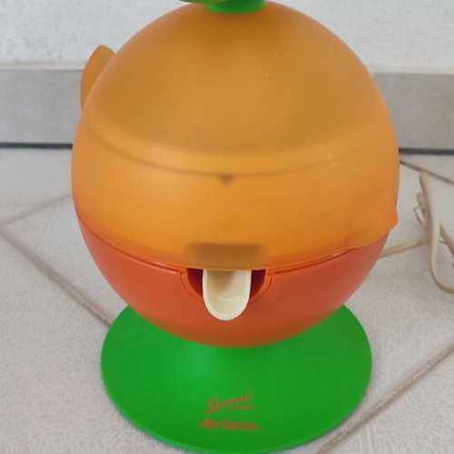 Vintage Ariete Spremi Ariete electric orange juicer like new