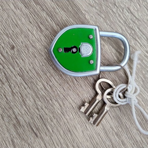 Vintage Burg padlock like new, green with silver details