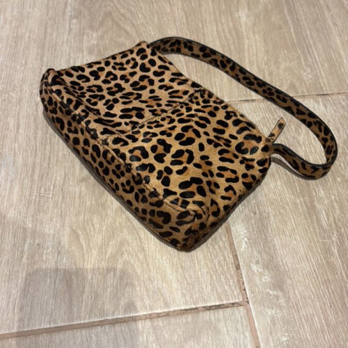 Leopard Zara handbag like new, leather