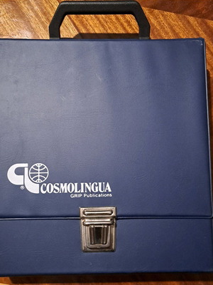 Cosmolingua Italian case like new with book and 12 cassettes