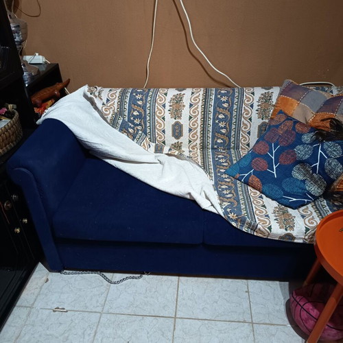 Two-seater sofa bed and single sofa