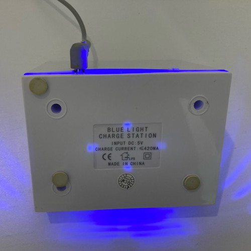 Nintendo Wii Blue Light Charge Station In good condition Price 6 Euros
