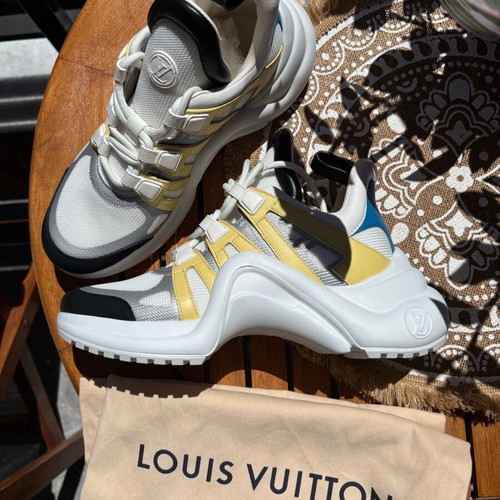 LV Archlight Louis Vuitton sneakers new, white size 38.5
