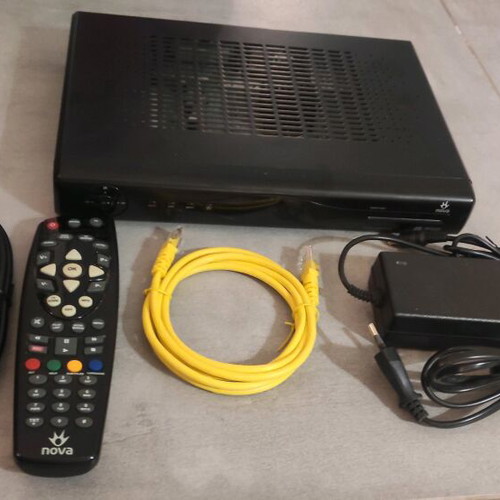 PVR Nova decoder like new with 320GB disk and free router