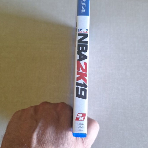 NBA2K19 video game like new