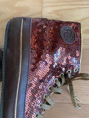 Toi e Moi boots used with sequins and leather, size 38