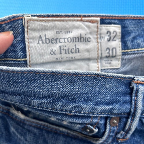 Abercrombie & Fitch slim fit men's jeans like new, size 32W x 30L