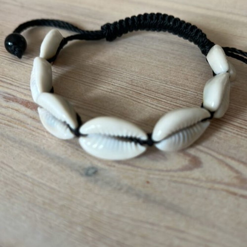 Men's bracelet with macrame closure like new
