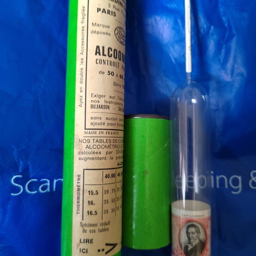 Vintage French Alcoholmeter Dujardin-Salleron Série 174 like new with original case