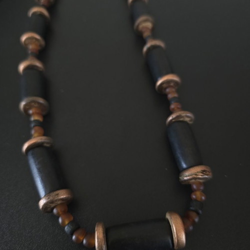 Women's necklace with wooden beads, black and brown