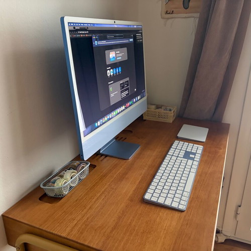 Apple iMac 24" M4 10-Core 16GB 256GB 10GPU Blue like new