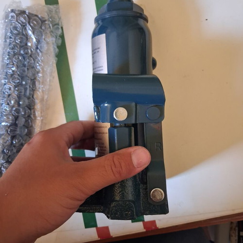 Hydraulic Bottle Jack 3 Ton New with Box