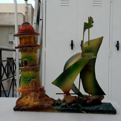 Antique decorative item over 50 years old like new, 26cm x 24cm