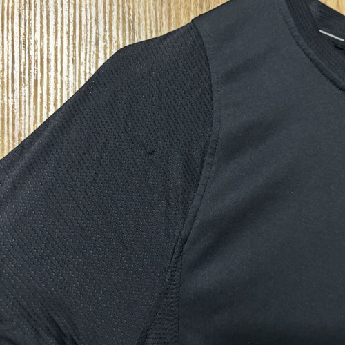 Under Armour women's t-shirt like new, black and pink, sizes S and M