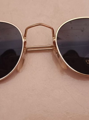 Sunglasses like new, black, with cases
