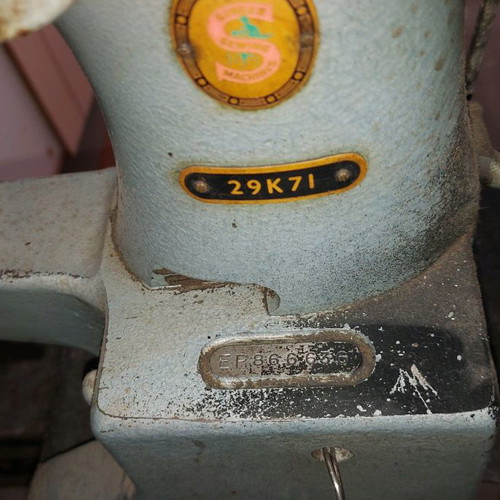 Μηχανή Singer 29K71 μεταχειρισμένη