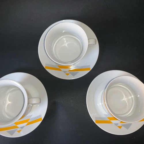 Set of 3 Vintage Porcelain Cups with Saucers Ionia used