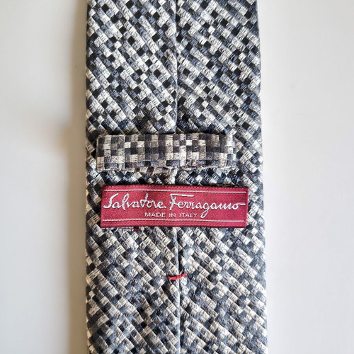 Salvatore Ferragamo tie like new, 100% silk jacquard knit